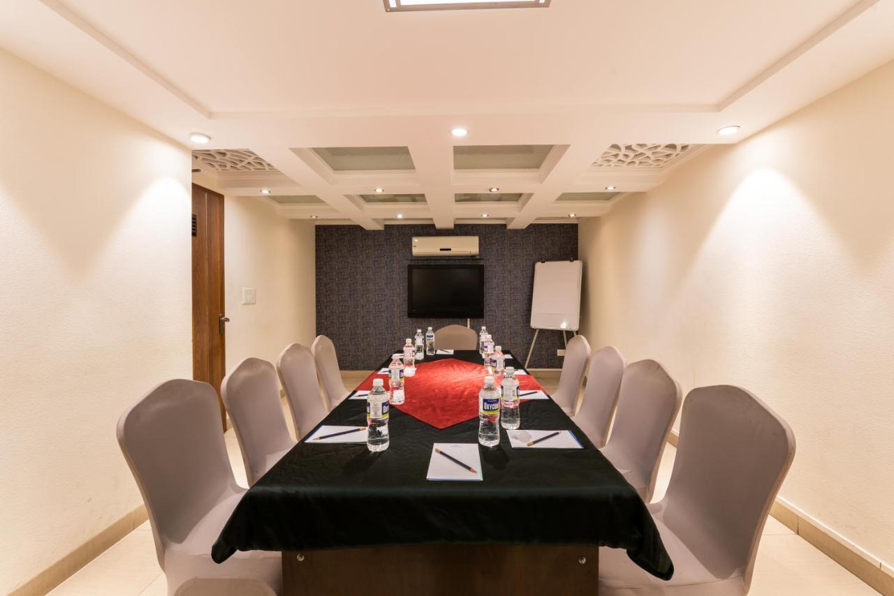 Click Hotel Nashik Exterior foto